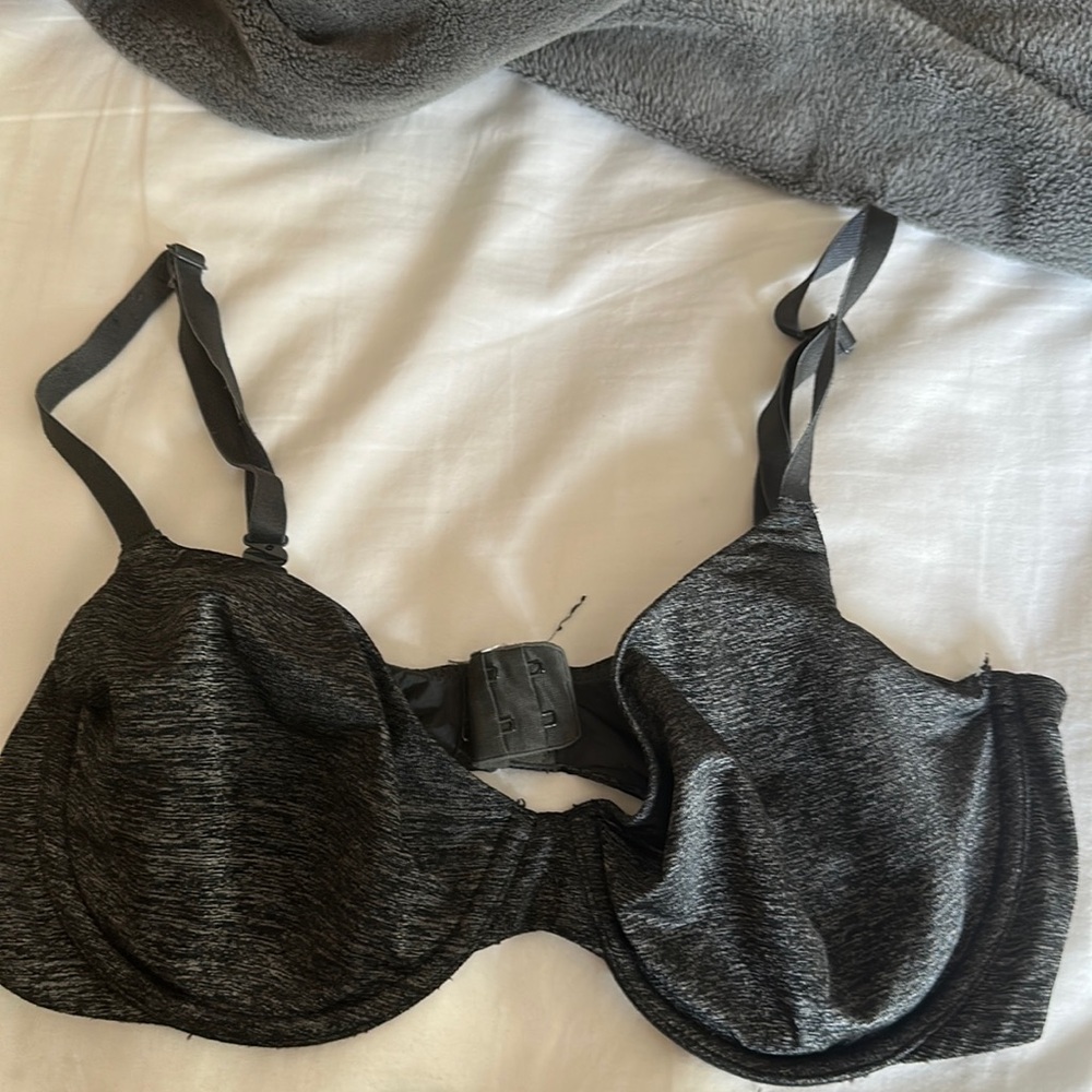 Victoria secret bra in the color grey